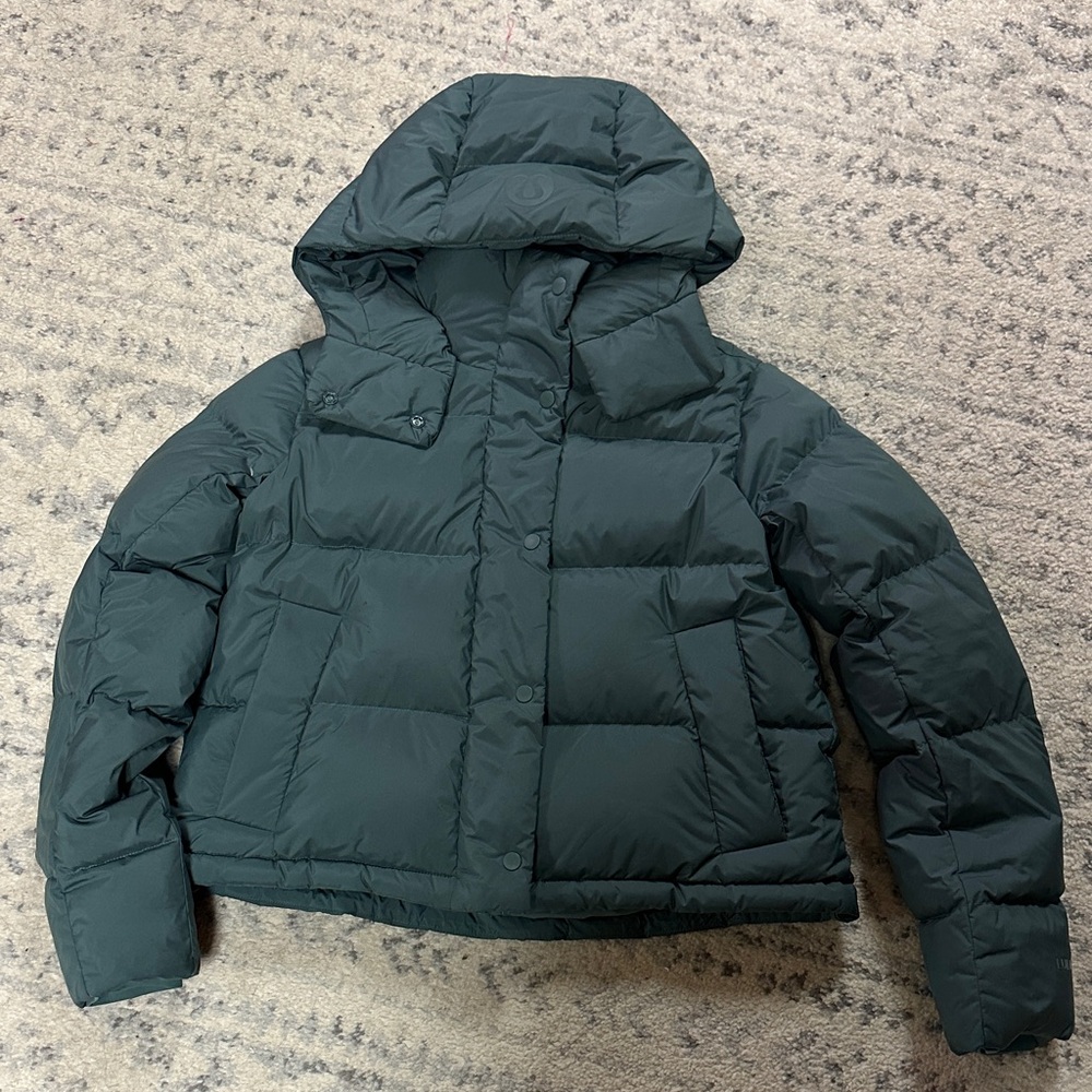 Lululemon cropped wunderpuff jacket